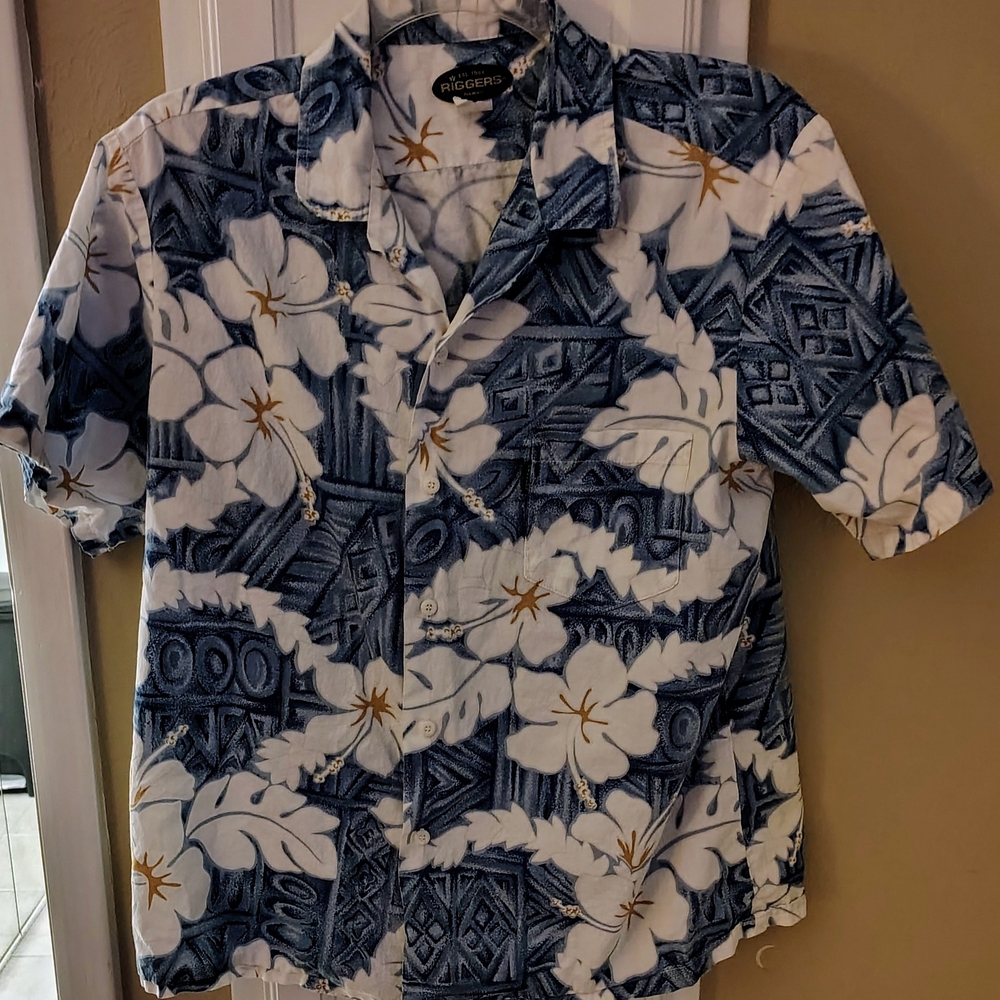 Riggers Blue and White Hawaiin Floral Men's Shirt.